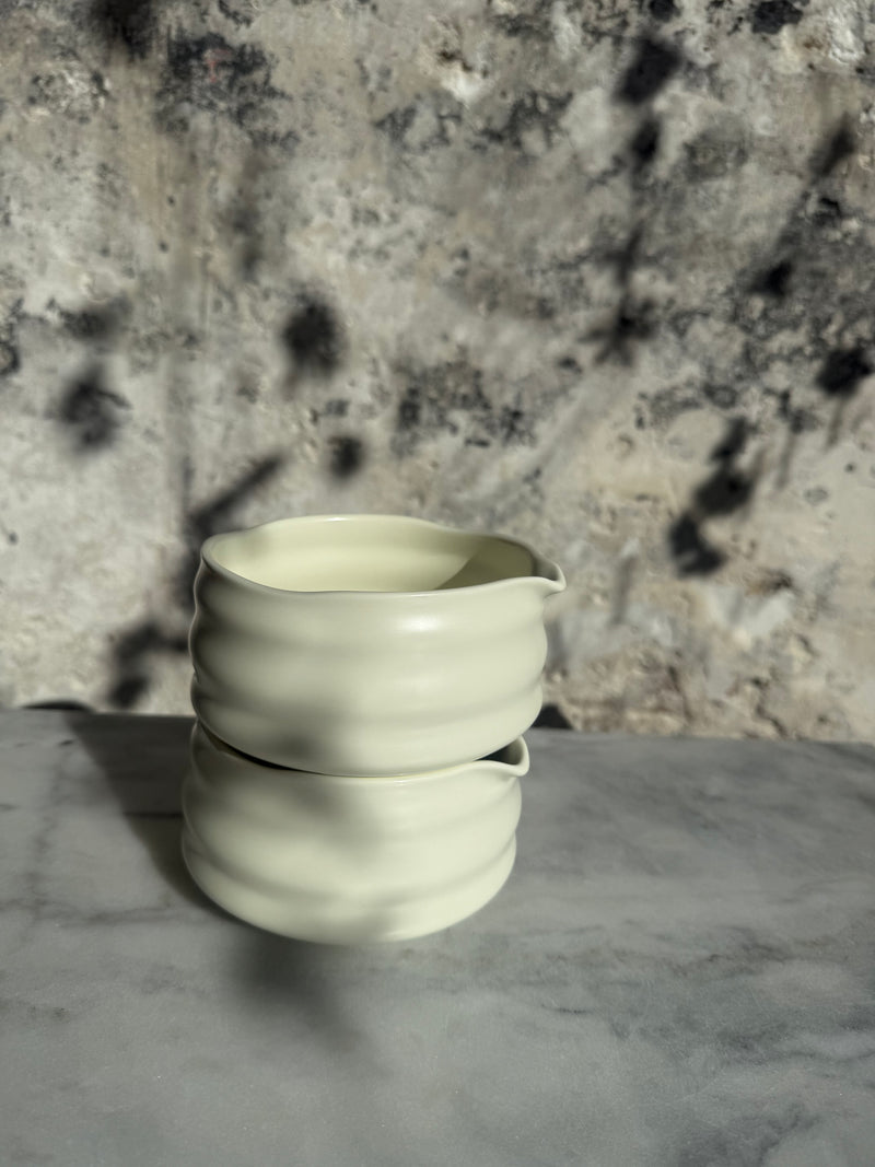Matcha bowl met schenktuit wit