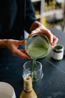 Matcha bowl met schenktuit glas